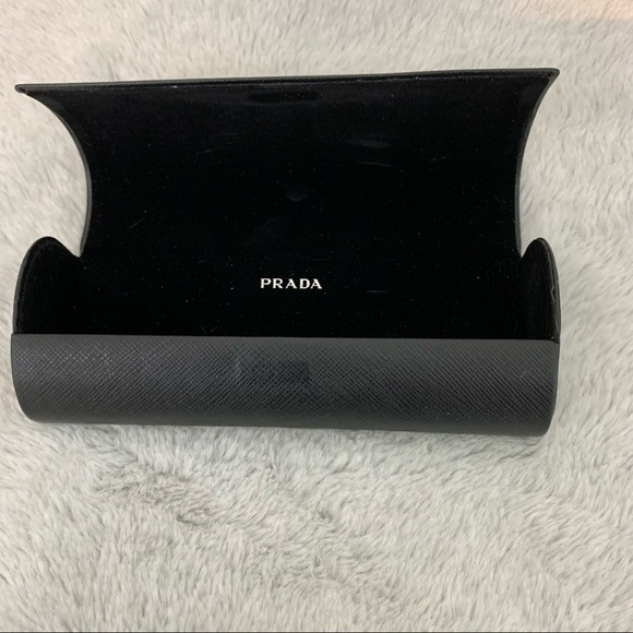 Vintage Prada Frames - Picture 15 of 15